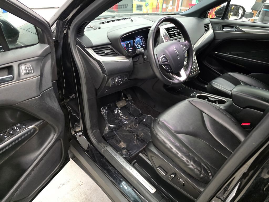 Used 2019 Lincoln MKC Premiere image 15