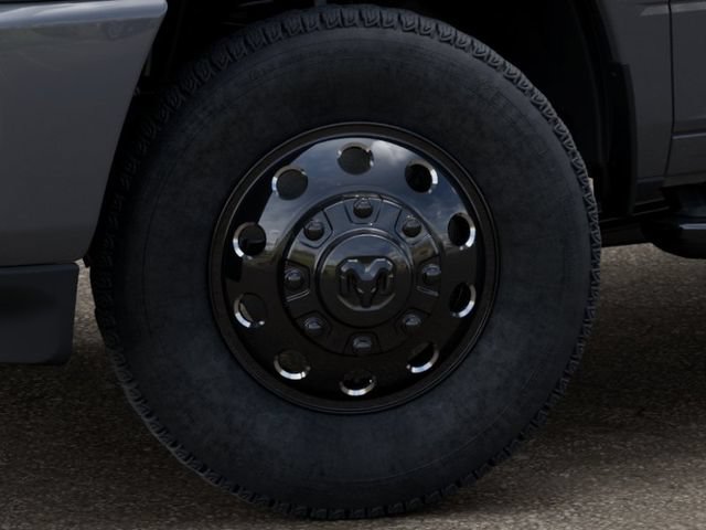 New 2026 RAM 3500 Big Horn AWD/4WD image 8