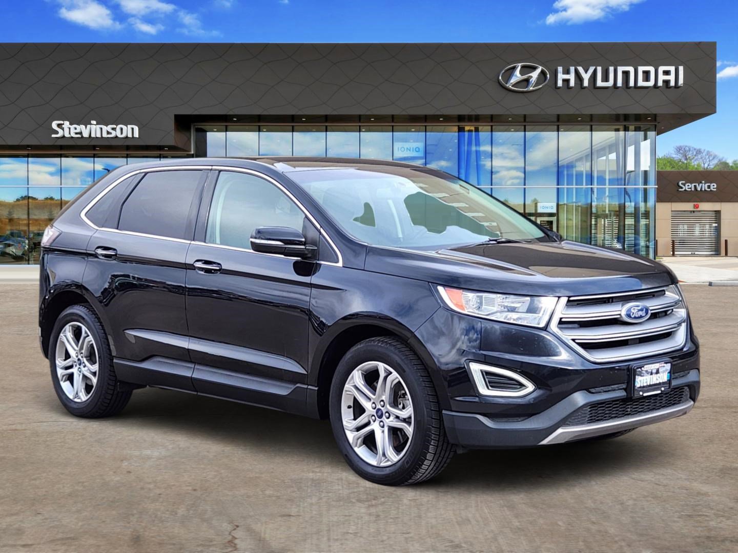 Used 2018 Ford Edge Titanium image 5
