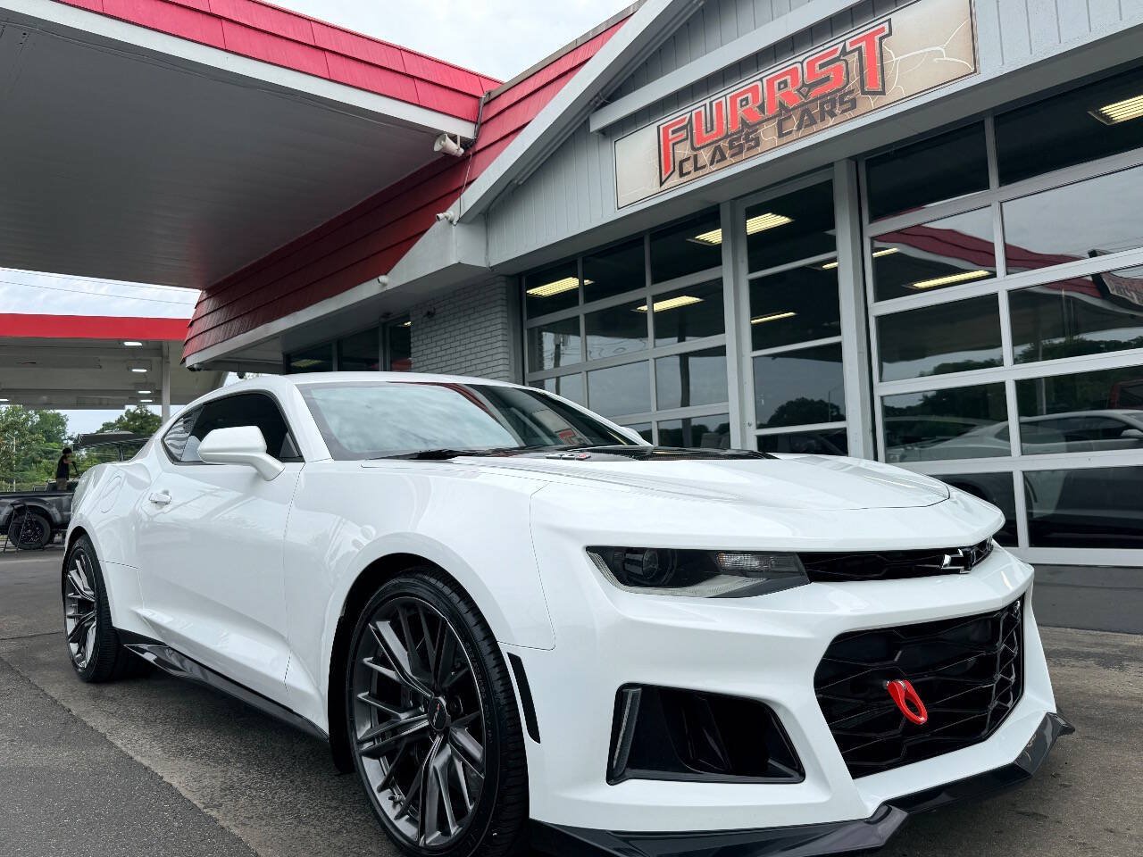 Used 2022 Chevrolet Camaro ZL1 RWD image 15