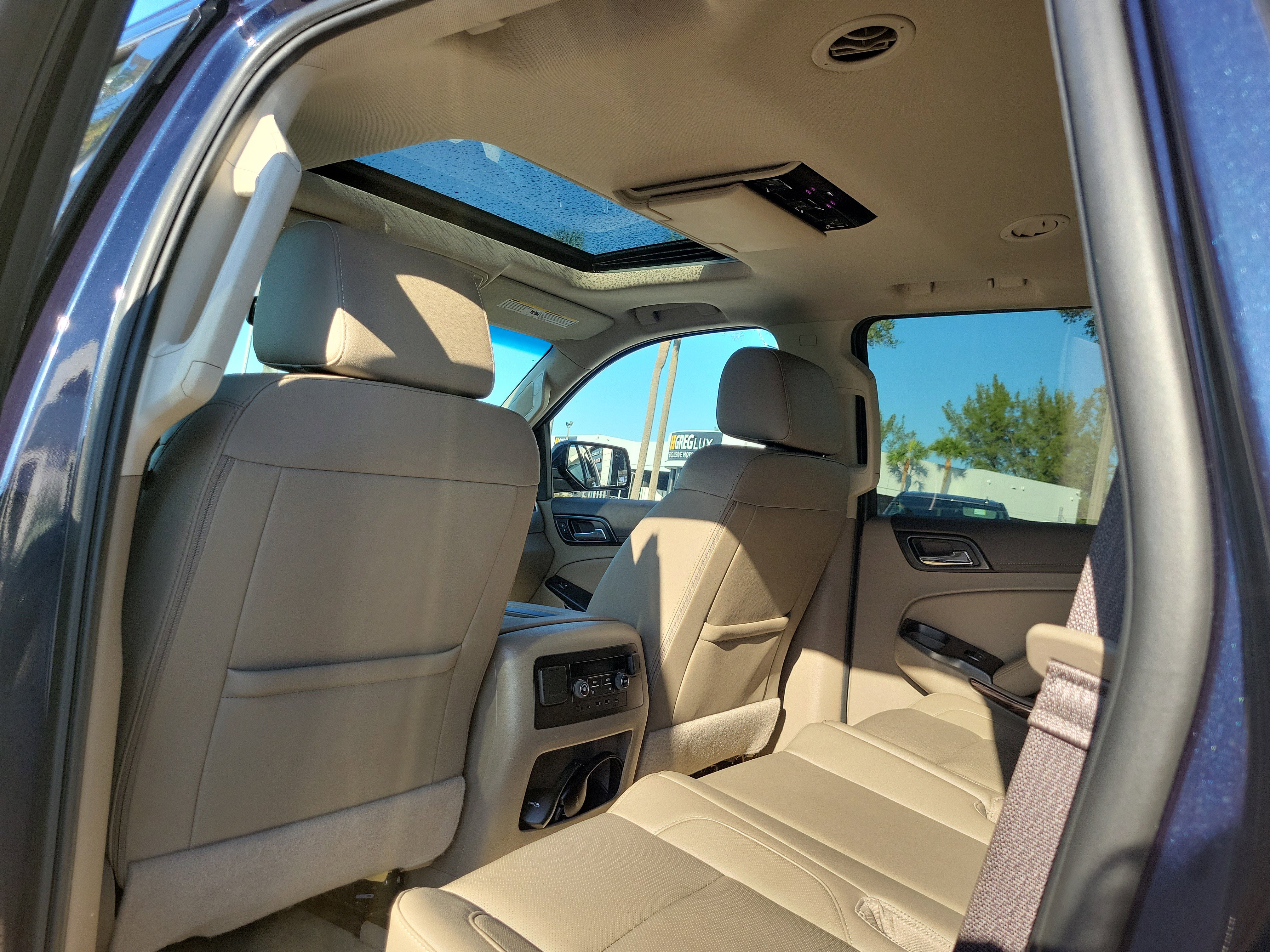Used 2019 GMC Yukon SLT w/ Open Road Package image 17