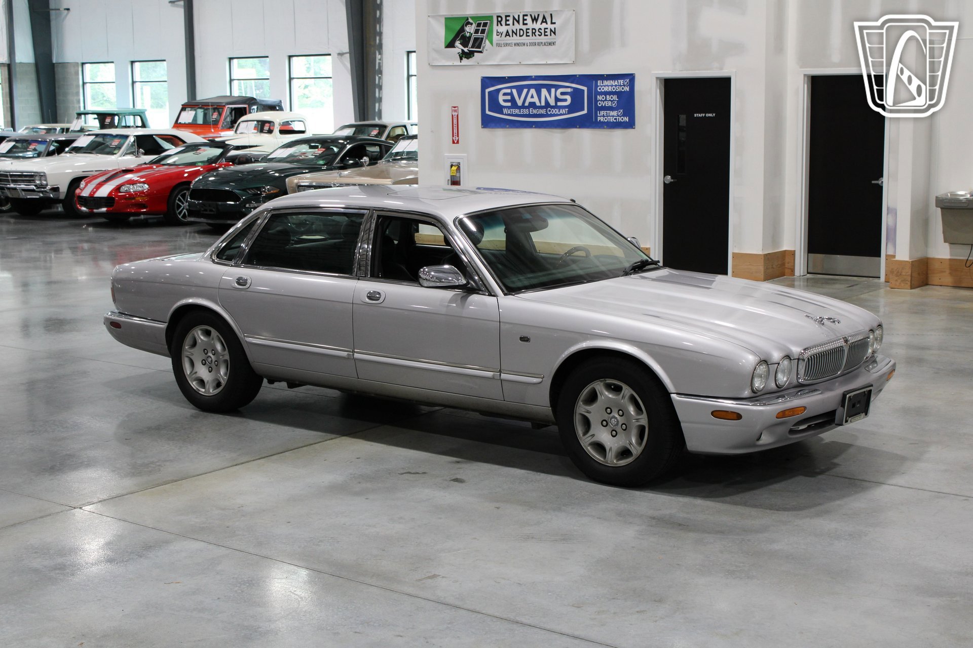 Used 2002 Jaguar XJ8 L RWD image 36
