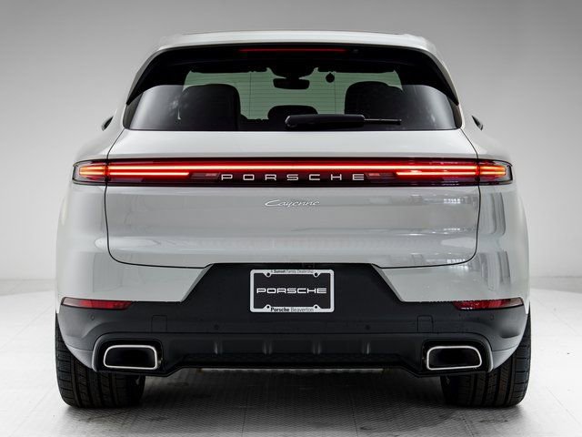 New 2026 Porsche Cayenne image 35