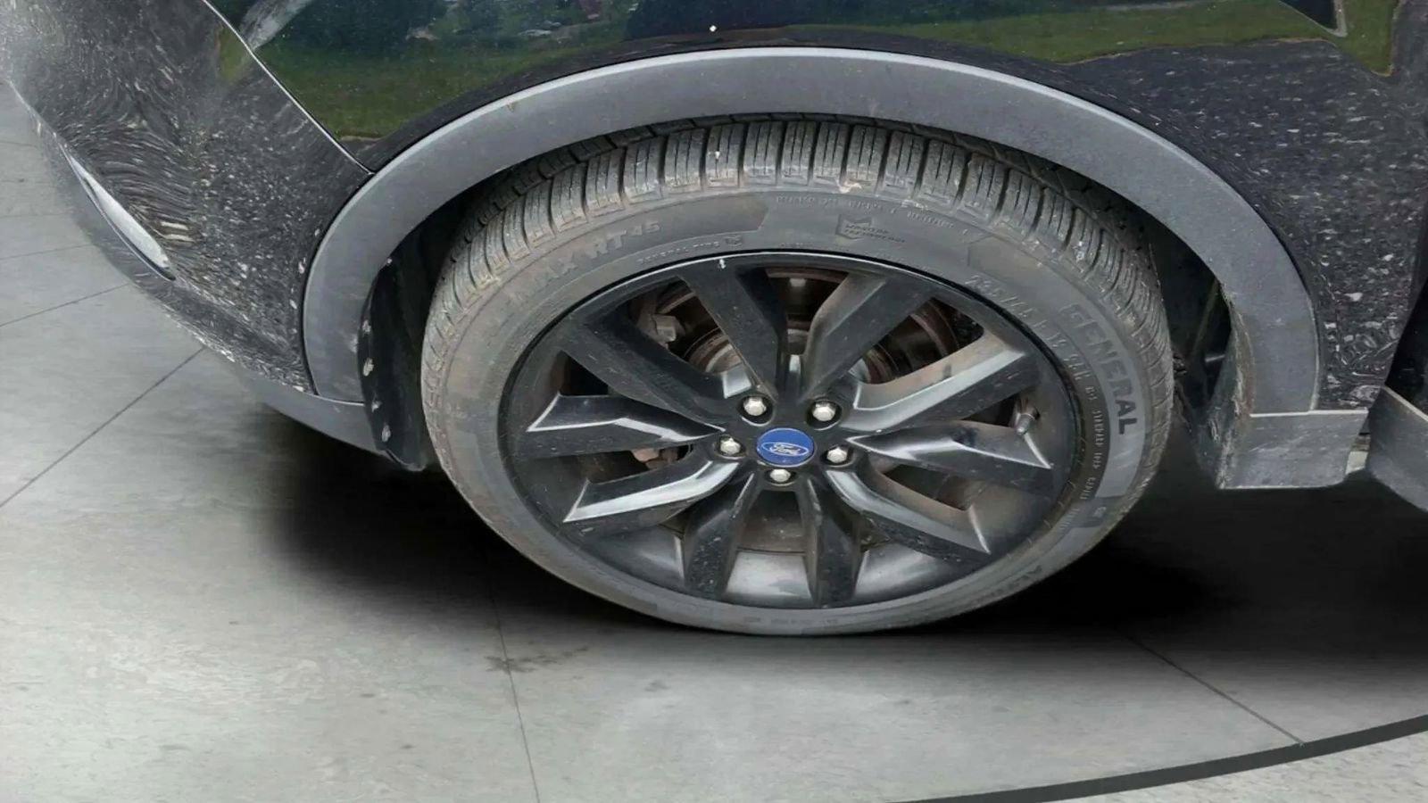 Used 2017 Ford Escape SE w/ Equipment Group 201A image 19