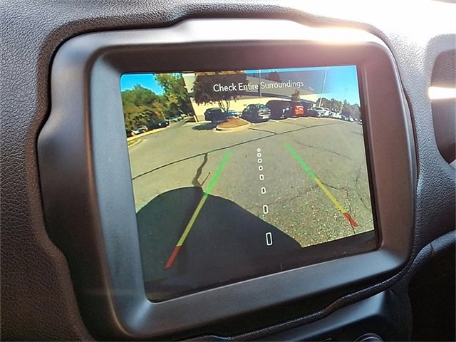 Used 2022 Jeep Renegade Latitude w/ Convenience Group image 18