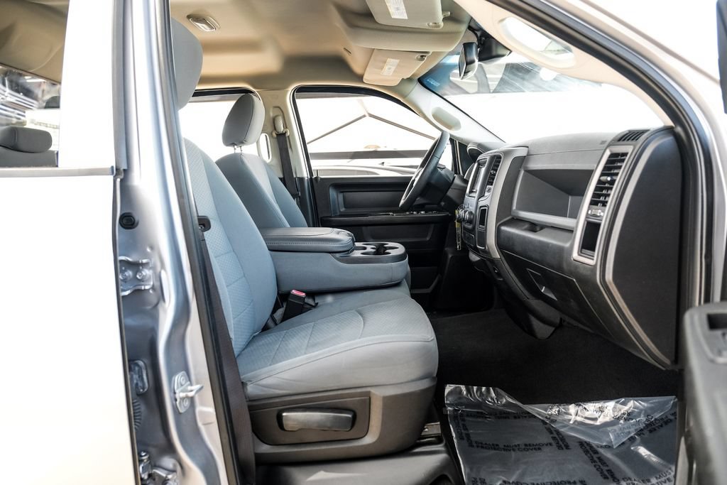 Used 2019 RAM 1500 Tradesman w/ Chrome Plus Package RWD image 26