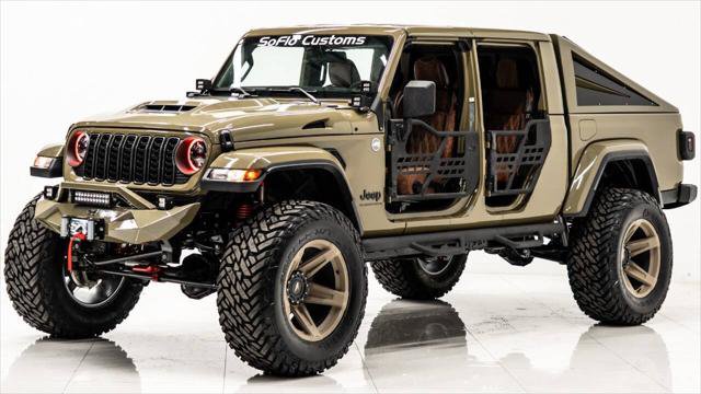 Used 2025 Jeep Gladiator Sport image 1