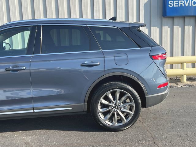 Used 2022 Lincoln Corsair AWD w/ Premium Package image 16