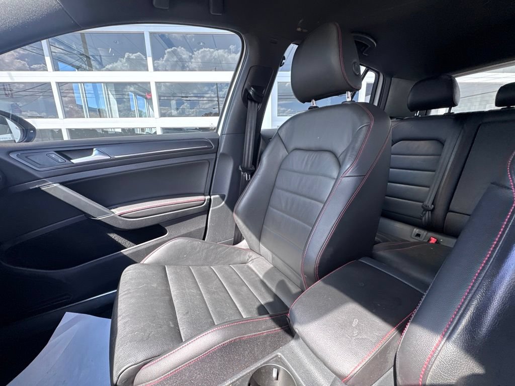 Used 2019 Volkswagen GTI SE FWD image 22