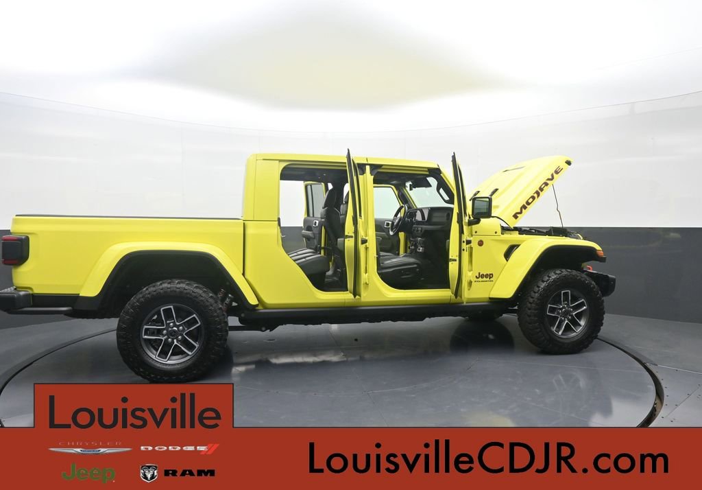 Used 2024 Jeep Gladiator Mojave AWD/4WD image 43