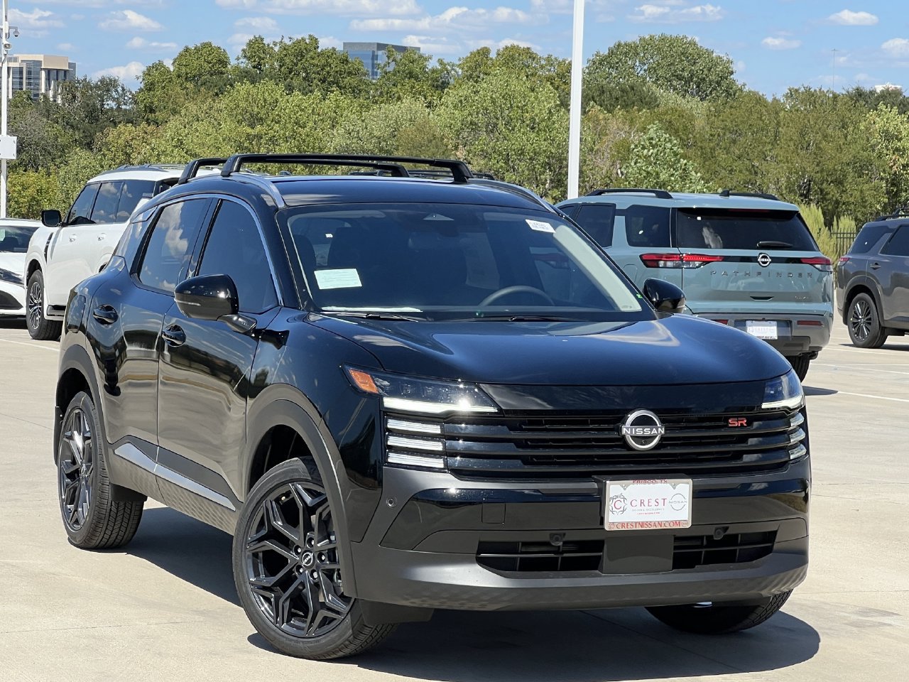 New 2027 Nissan Kicks SR FWD image 2