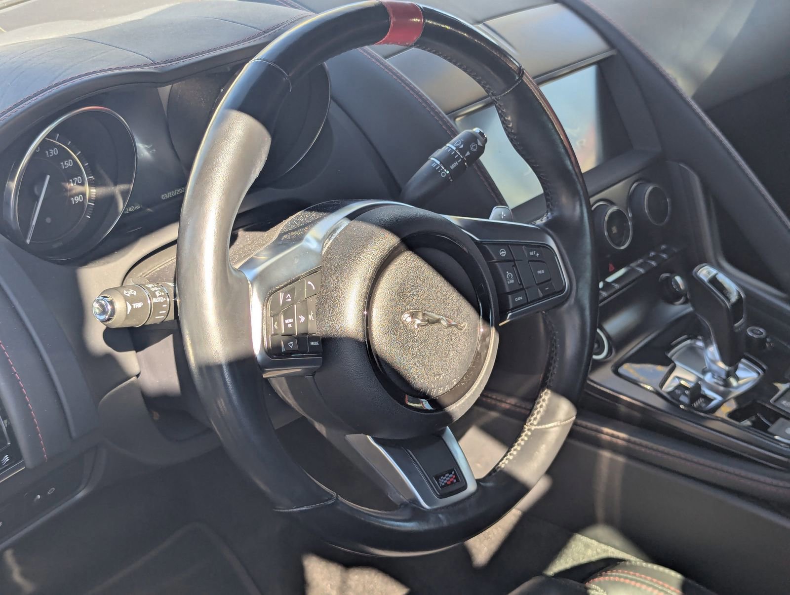 Used 2020 Jaguar F-TYPE Checkered Flag image 9