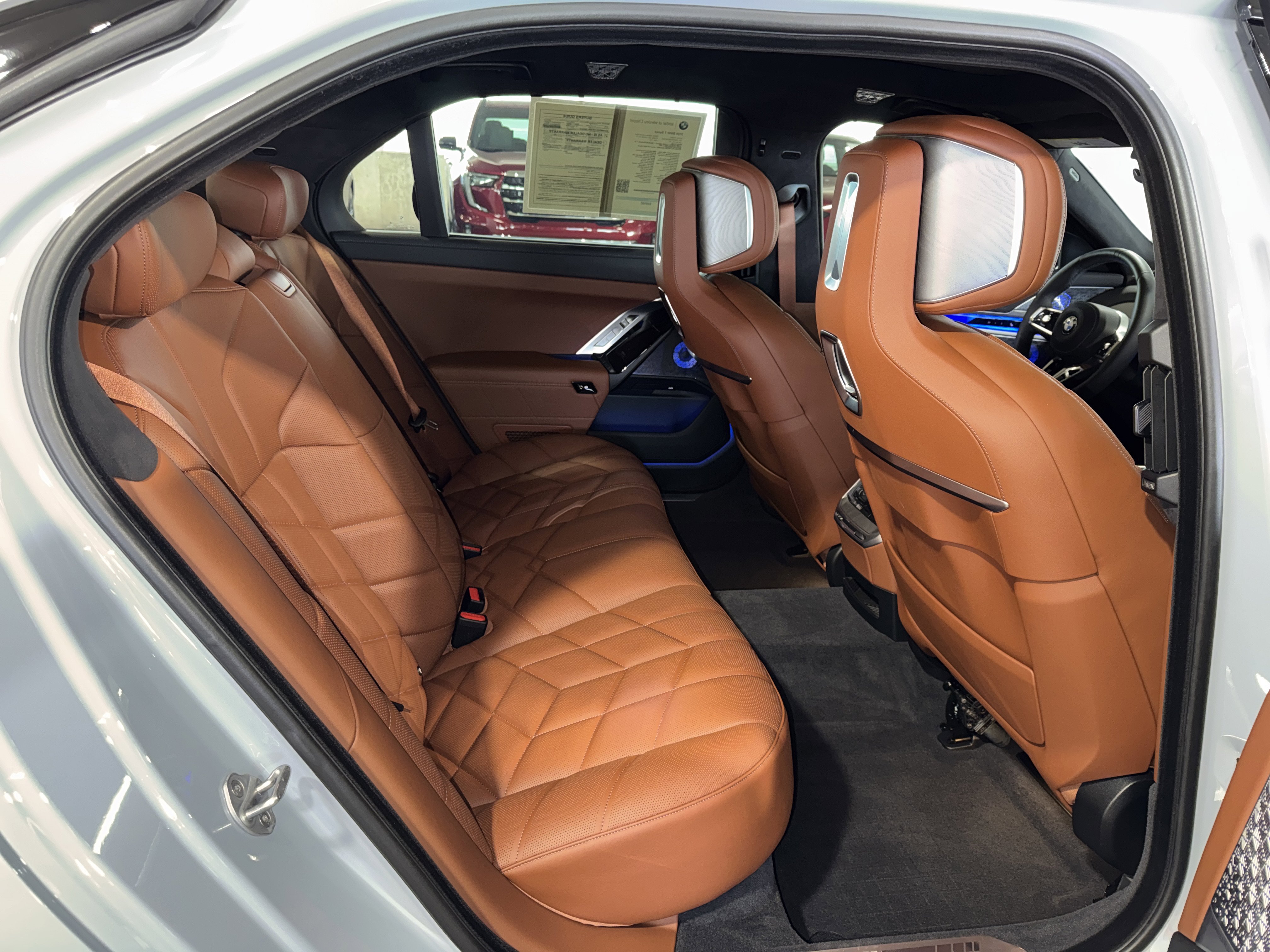 Used 2026 BMW 740i 740i w/ Premium Package image 13