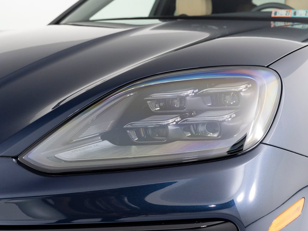 New 2026 Porsche Cayenne Coupe AWD/4WD image 42