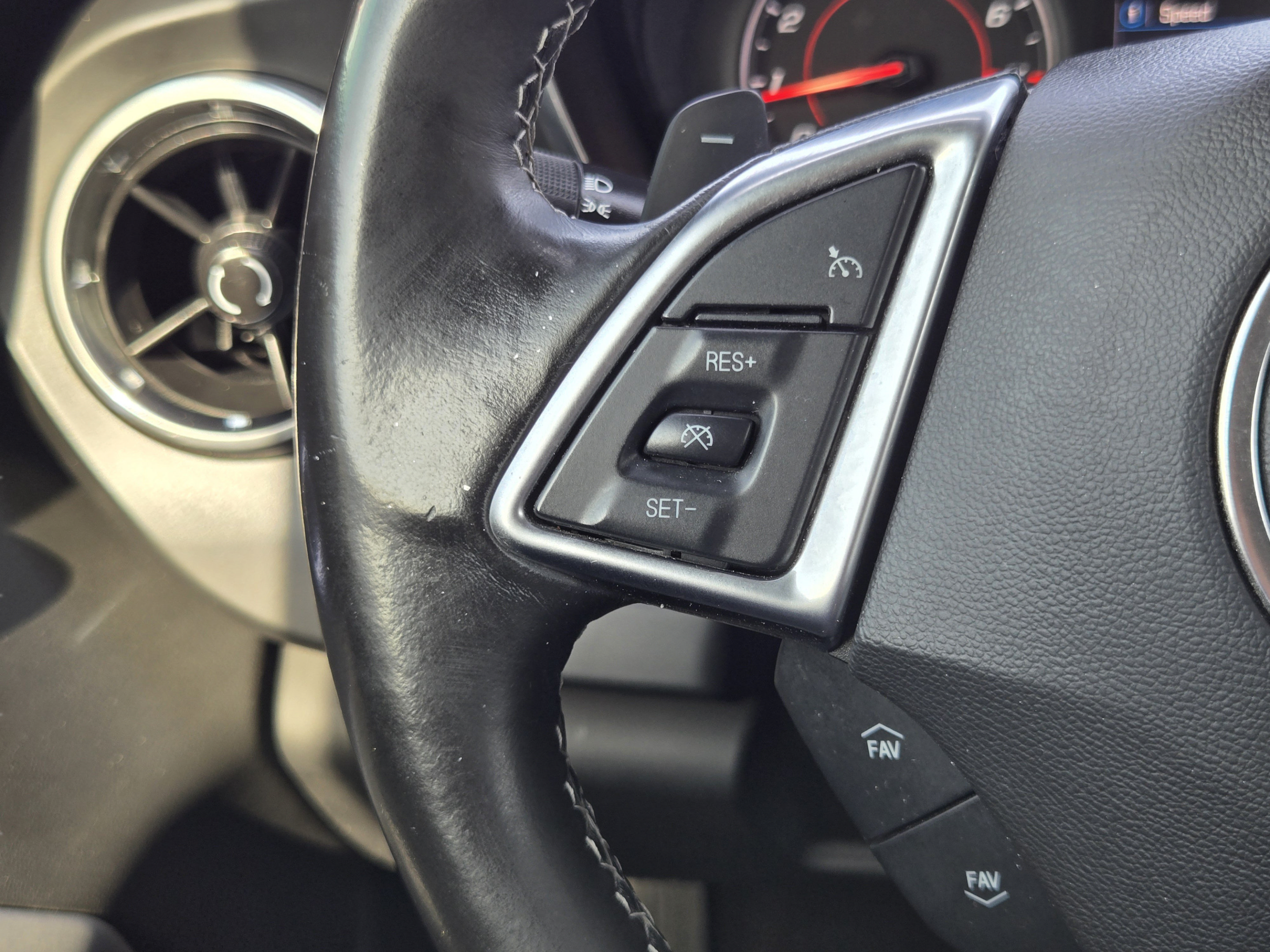 Used 2019 Chevrolet Camaro LT RWD image 24