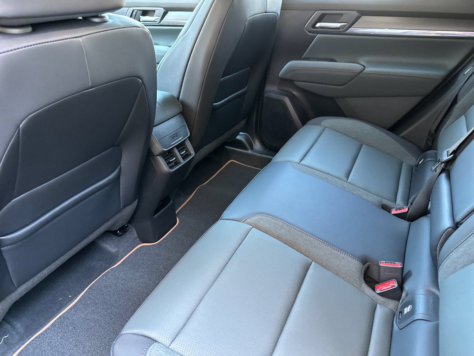 New 2026 GMC Terrain AT4 AWD/4WD image 12