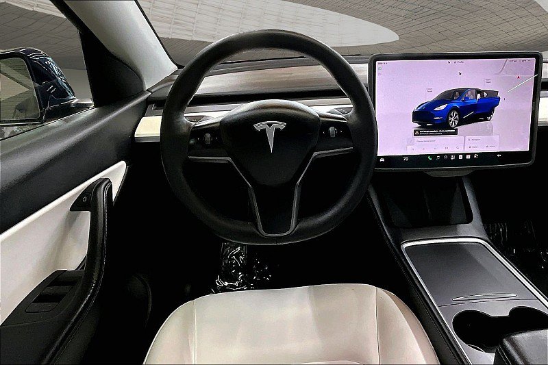 Used 2022 Tesla Model Y Long Range AWD/4WD image 4