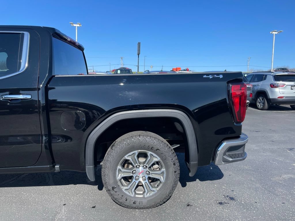 Used 2025 GMC Sierra 1500 SLT AWD/4WD image 37
