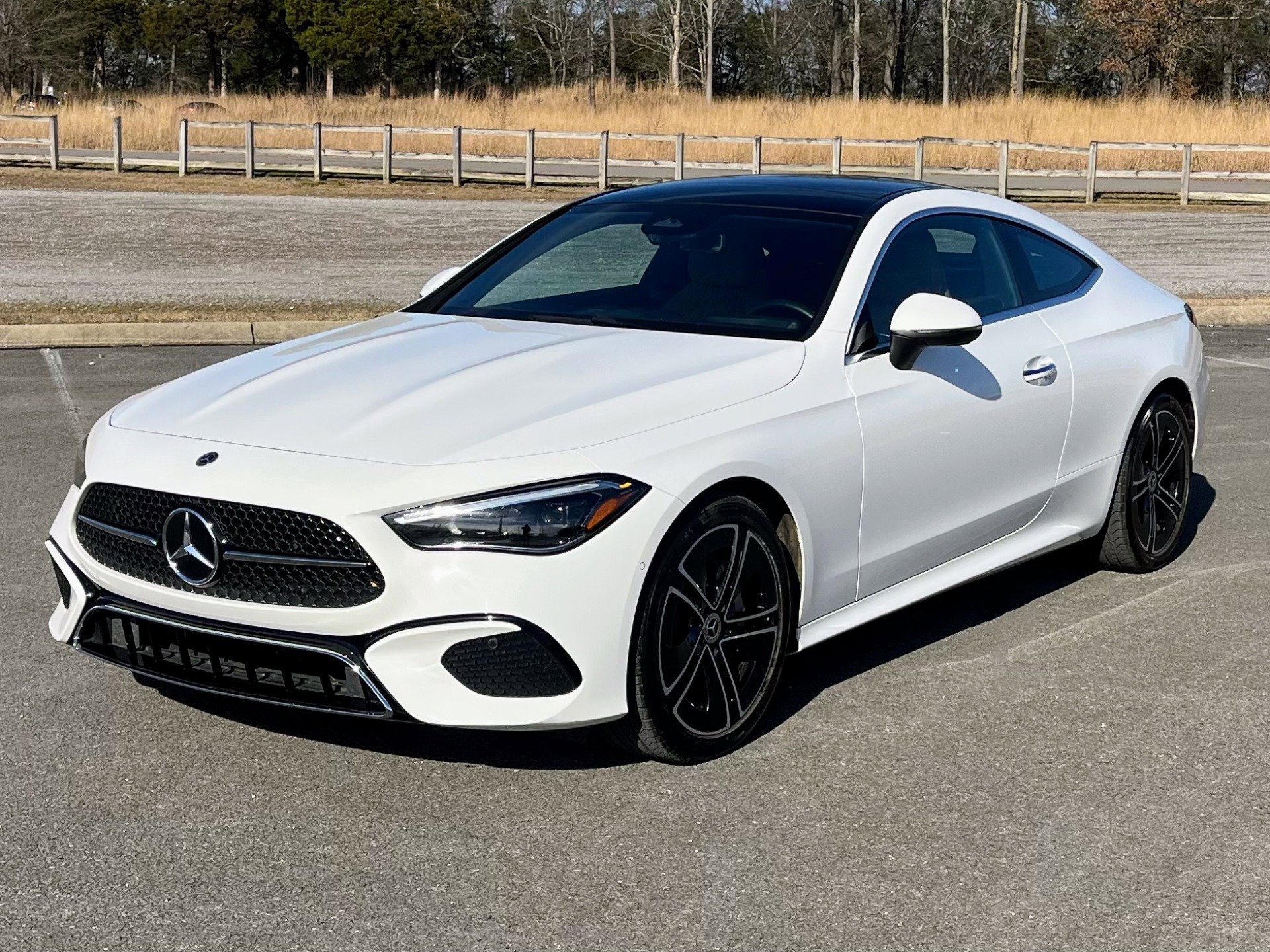 Used 2024 Mercedes-Benz CLE 300 4MATIC Coupe image 2