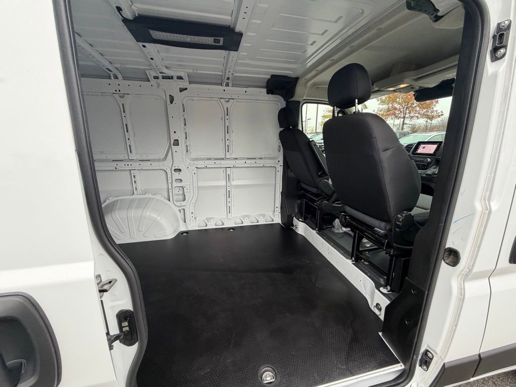 Used 2025 RAM ProMaster 1500 w/ Convenience Group image 27