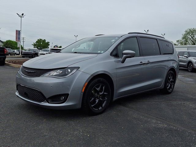 Certified 2019 Chrysler Pacifica Touring-L Plus w/ Advanced Safetytec Group FWD image 3