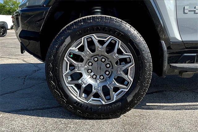 New 2025 GMC Hummer EV 3X image 12