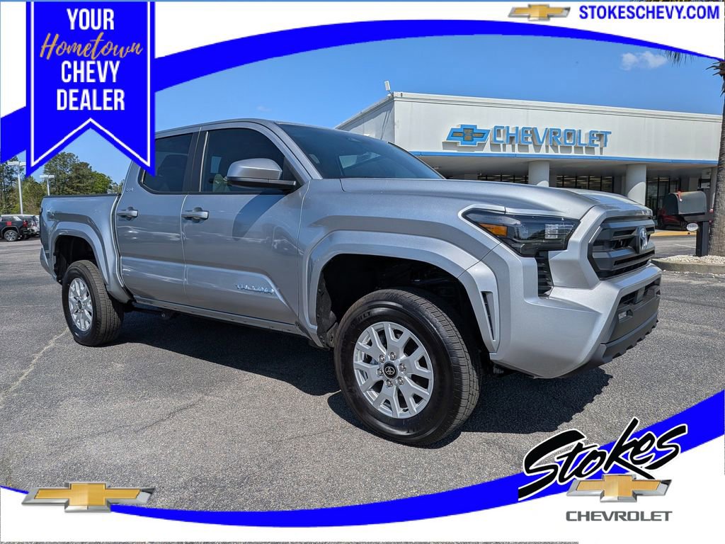Used 2025 Toyota Tacoma SR5 image 1