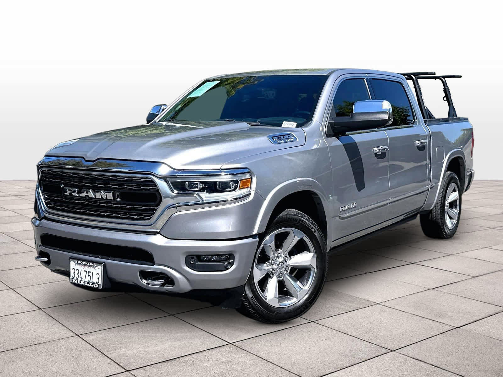 Used 2022 RAM 1500 Limited AWD/4WD image 1