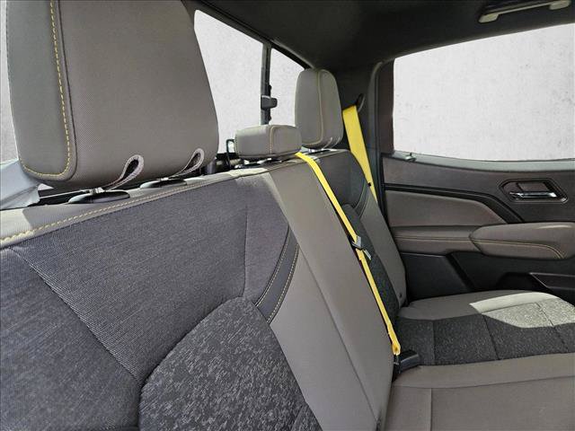 Used 2024 Chevrolet Colorado ZR2 w/ Technology Package AWD/4WD image 17