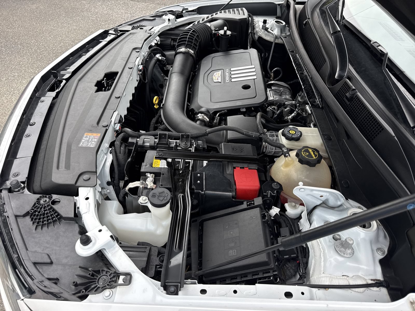 Used 2024 Cadillac XT6 Luxury FWD image 38