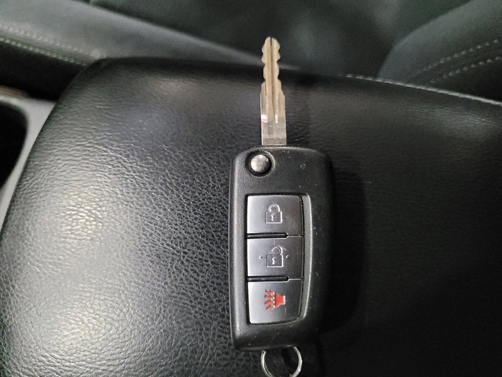 Used 2016 Nissan Rogue S image 32