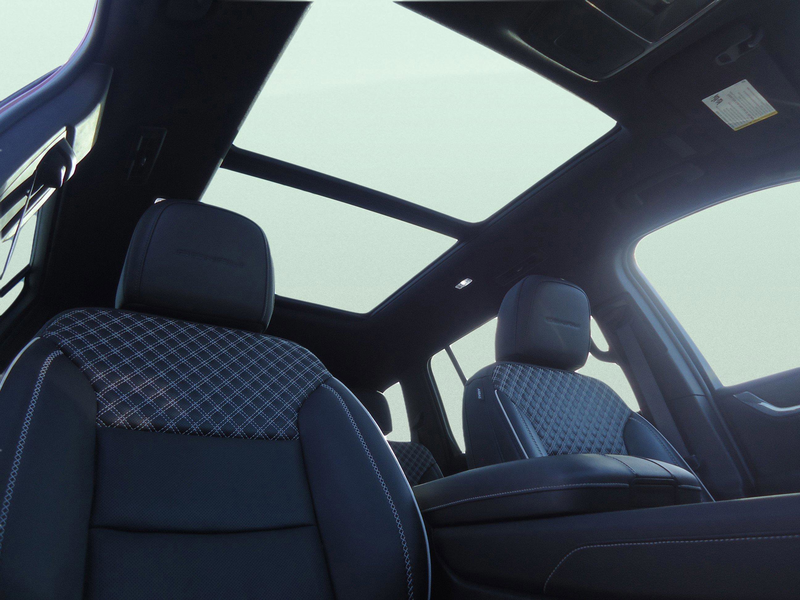 Used 2024 GMC Acadia Denali w/ Super Cruise Package image 28