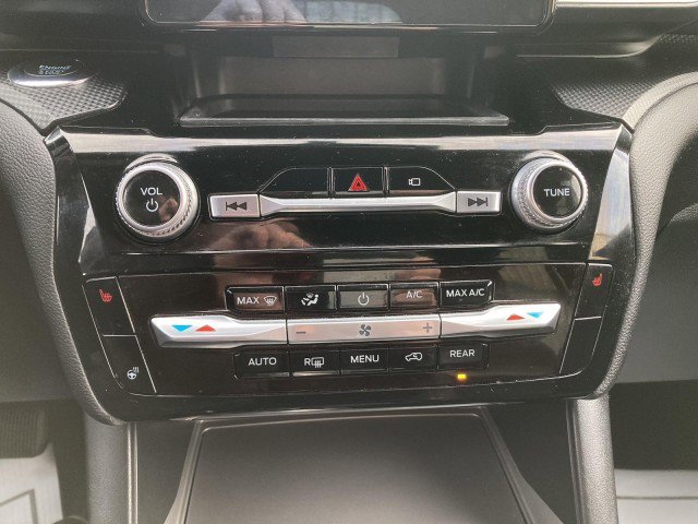 Certified 2022 Ford Explorer ST-Line w/ Class IV Trailer Tow Package image 16