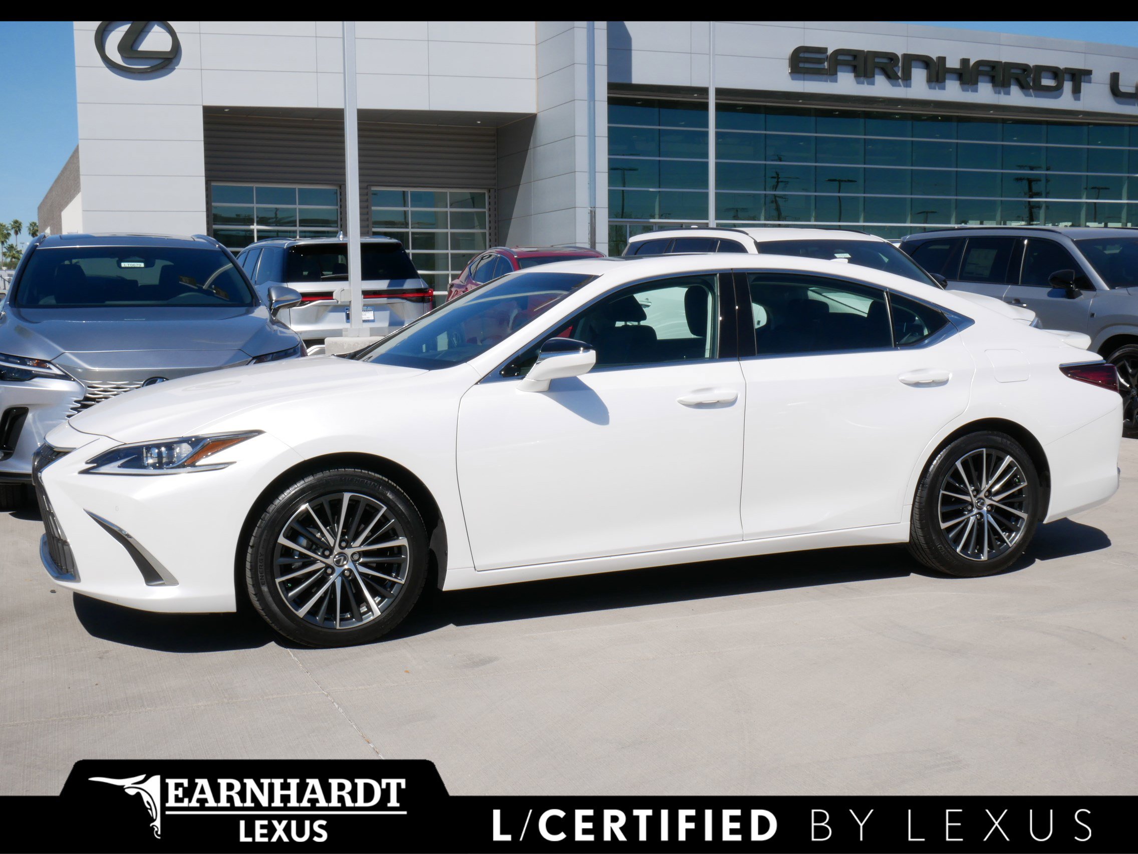 Certified 2025 Lexus ES 300h w/ Premium Package image 1