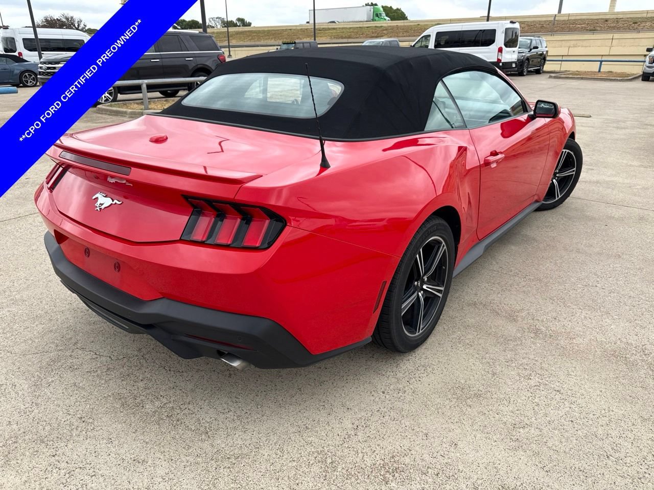 Used 2025 Ford Mustang Premium RWD image 10