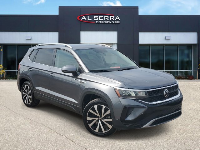 Used 2022 Volkswagen Taos SE AWD/4WD image 1