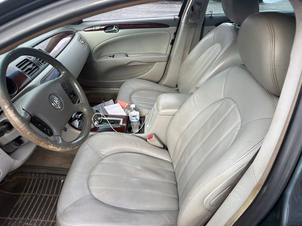 Used 2010 Buick Lucerne CXL FWD image 3