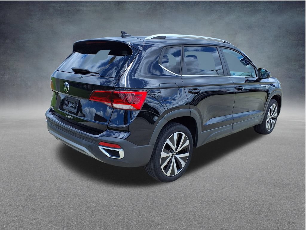 Used 2022 Volkswagen Taos SE FWD image 7