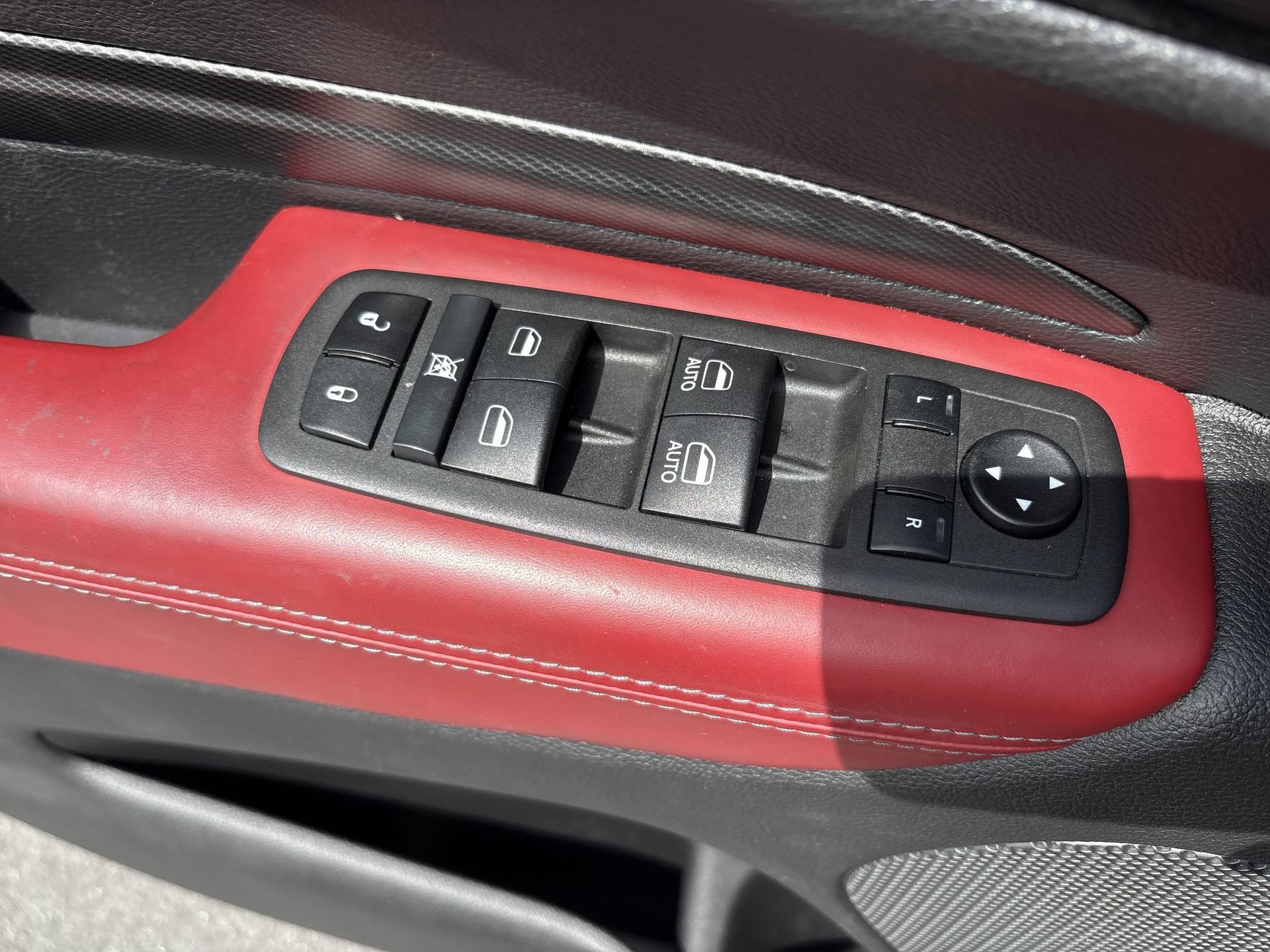Used 2022 Dodge Durango R/T RWD image 32