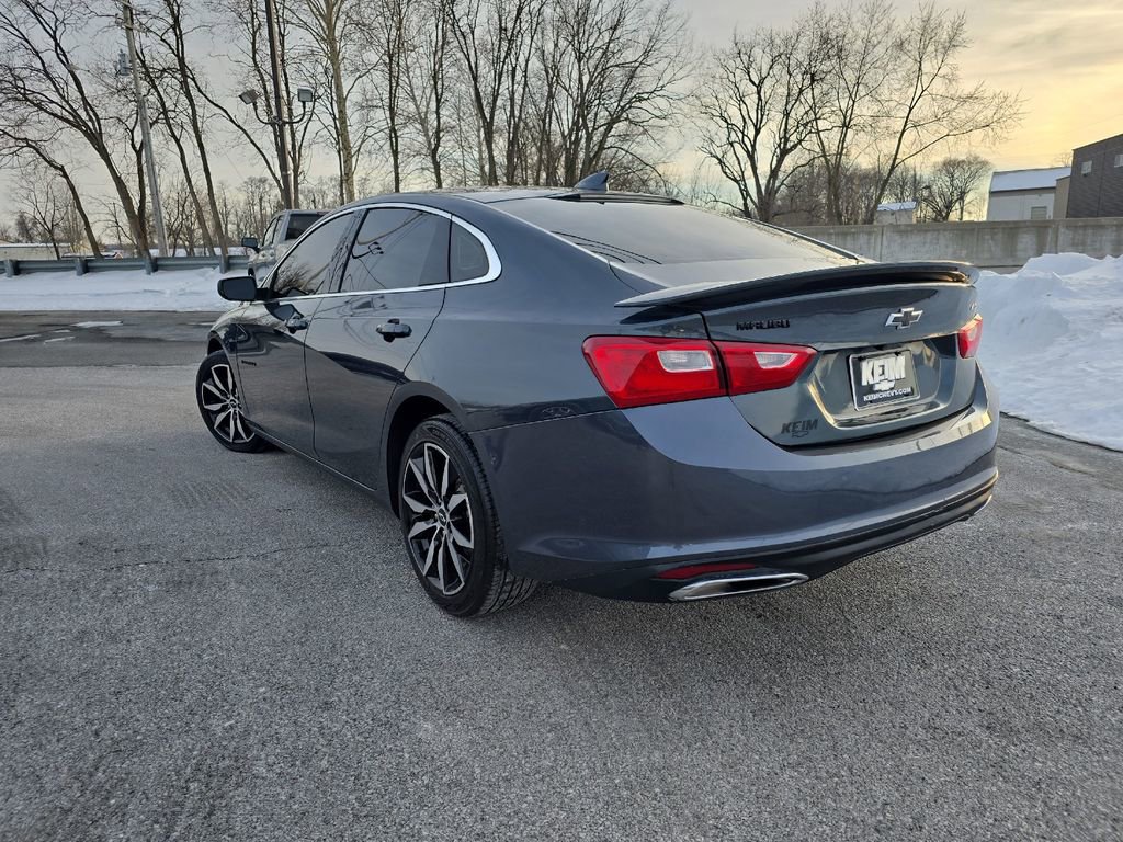 Used 2021 Chevrolet Malibu RS image 2