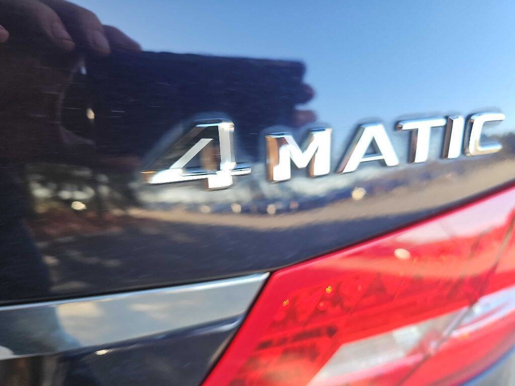 Used 2011 Mercedes-Benz E 350 4MATIC Sedan image 8