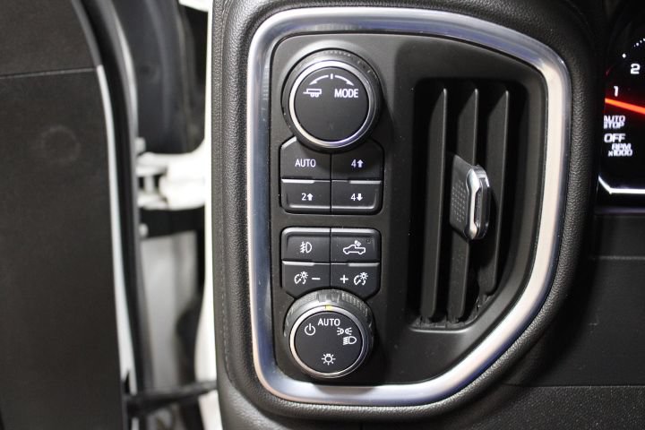 Used 2021 Chevrolet Silverado 1500 LT Trail Boss w/ Convenience Package II AWD/4WD image 40