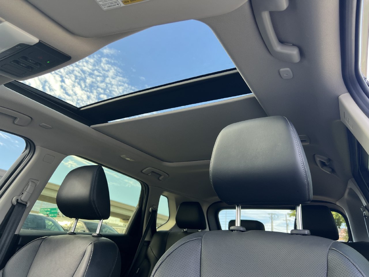 Used 2024 Nissan Rogue Platinum FWD image 19