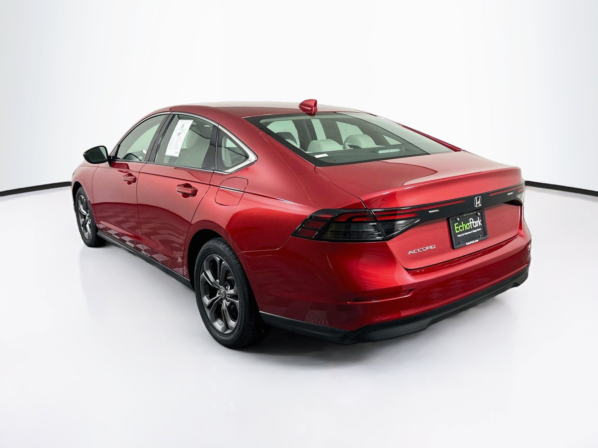 Used 2023 Honda Accord EX image 5