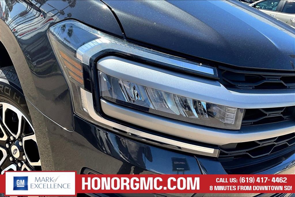 Used 2024 Ford Expedition XLT image 31