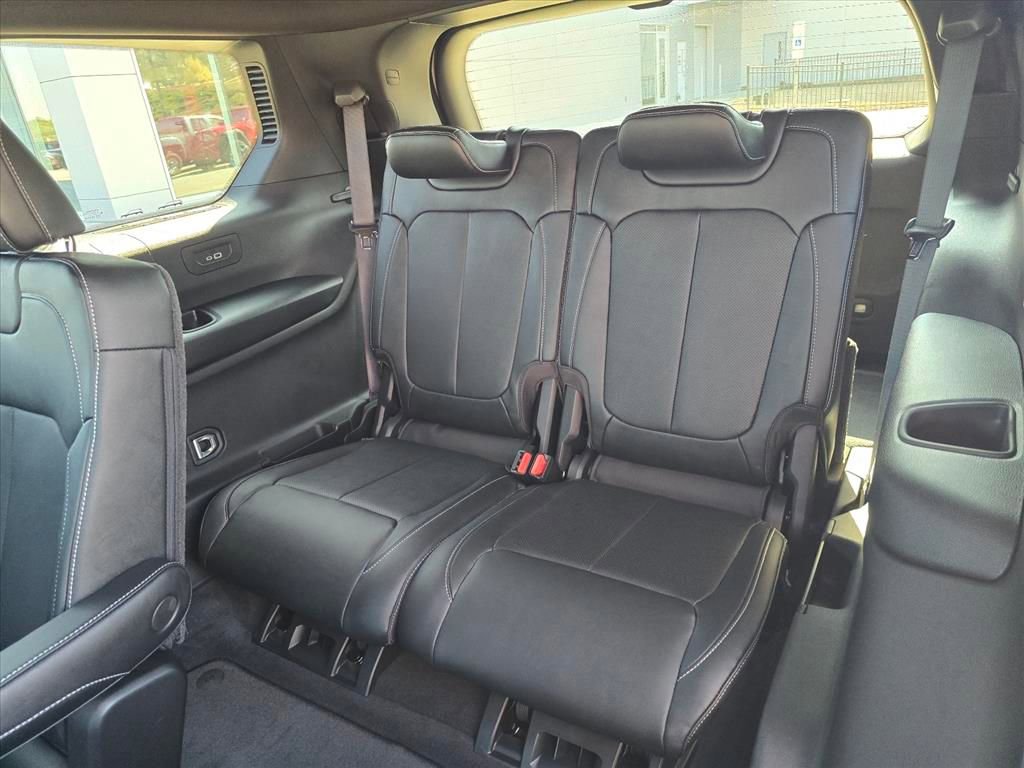 New 2026 Jeep Grand Cherokee L Limited image 8