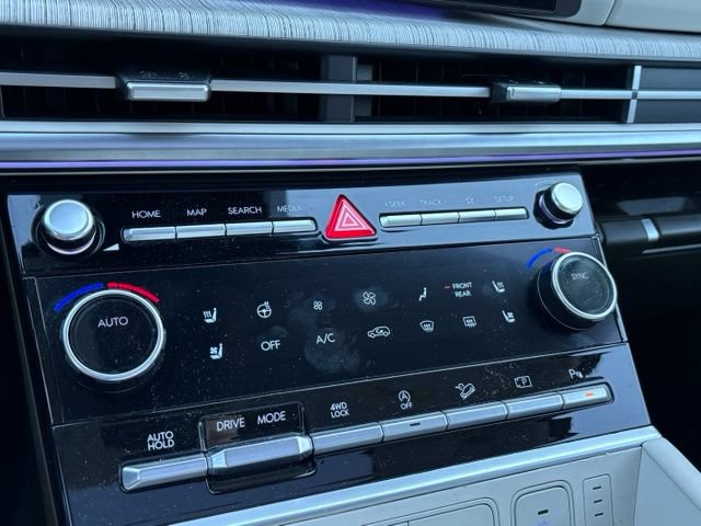 Used 2025 Hyundai Santa Fe Calligraphy AWD/4WD image 19
