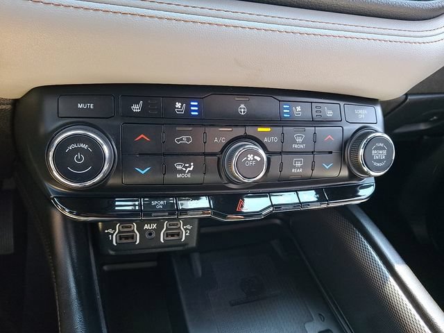 Used 2022 Dodge Durango R/T AWD/4WD image 17