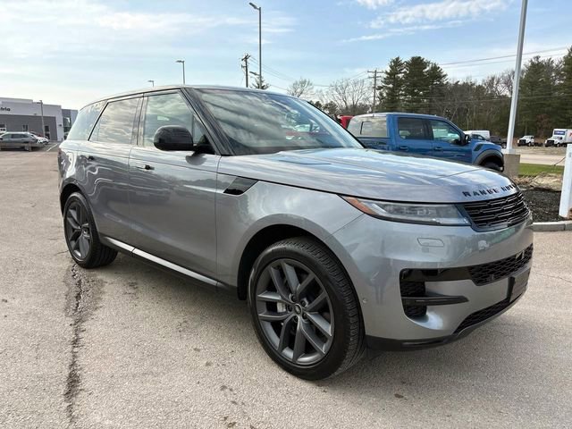 Used 2025 Land Rover Range Rover Sport SE image 1