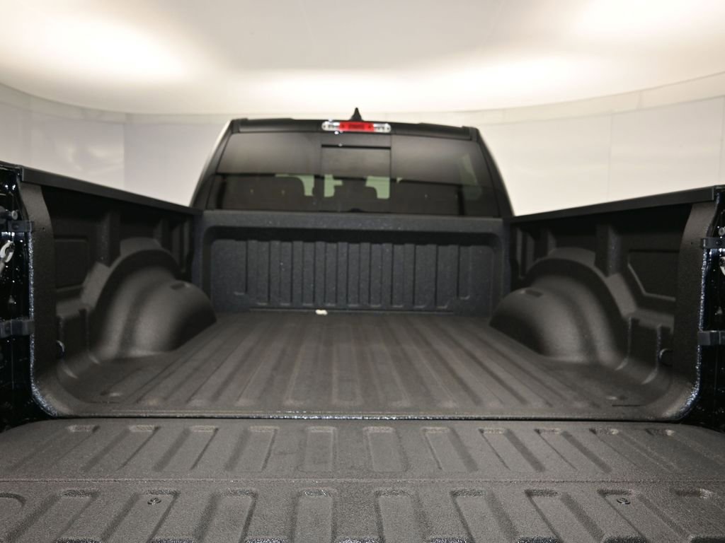 New 2026 RAM 1500 4x4 Crew Cab image 24